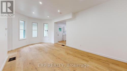686 Elias Street, London East (East G), ON - Indoor Photo Showing Other Room