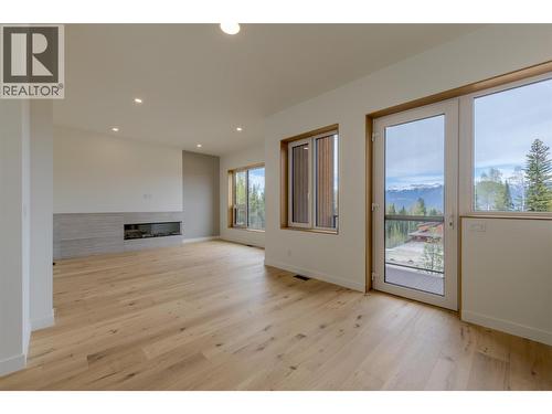 1654 Howse Pass, Golden, BC - Indoor Photo Showing Other Room