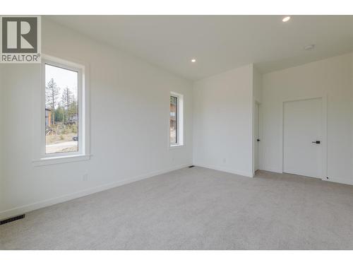 1654 Howse Pass, Golden, BC - Indoor Photo Showing Other Room