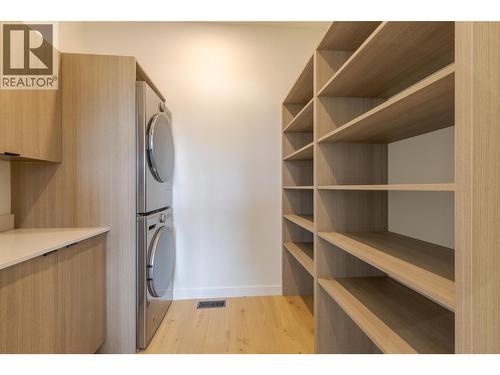 1654 Howse Pass, Golden, BC - Indoor With Storage