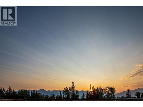 1654 Howse Pass, Golden, BC - Outdoor With View