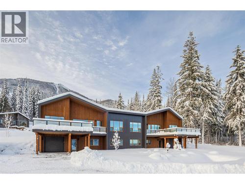 1654 Howse Pass, Golden, BC - Outdoor With Facade