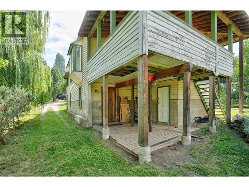 703 Pine Street, Nelson, BC - Outdoor