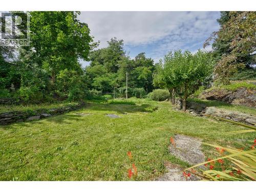703 Pine Street, Nelson, BC - Outdoor