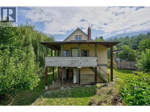 703 Pine Street, Nelson, BC - Outdoor