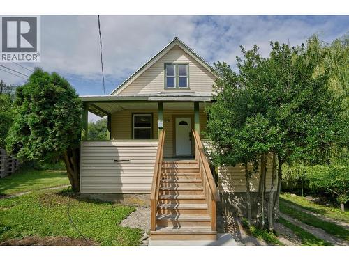 703 Pine Street, Nelson, BC - Outdoor