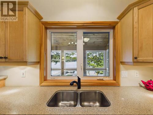 1474 Bitter Lake Road, Dysart Et Al (Guilford), ON - Indoor Photo Showing Kitchen With Double Sink