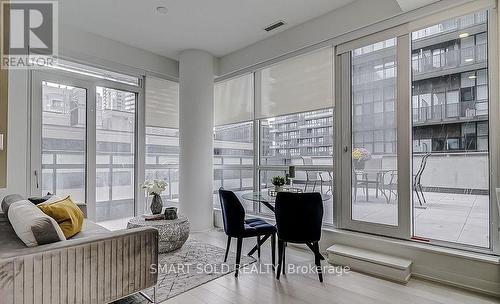 505 - 39 Roehampton Avenue, Toronto, ON - Indoor