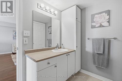 307 - 2035 Appleby Line, Burlington, ON - Indoor Photo Showing Bathroom