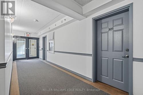 307 - 2035 Appleby Line, Burlington, ON - Indoor Photo Showing Other Room