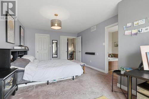 617 Spikemoss Place, Ottawa, ON - Indoor Photo Showing Bedroom