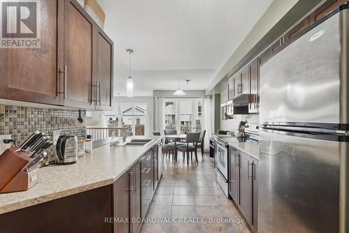 Very well appointed kitchen! - 617 Spikemoss Place, Ottawa, ON - Indoor Photo Showing Kitchen With Double Sink With Upgraded Kitchen
