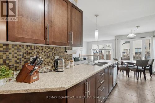 and lots of counter space! - 617 Spikemoss Place, Ottawa, ON - Indoor Photo Showing Kitchen With Double Sink