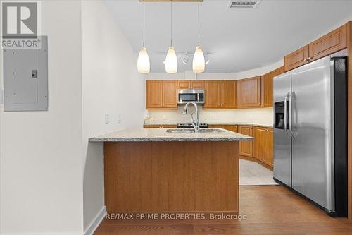 506 - 310 Centrum Boulevard, Ottawa, ON - Indoor Photo Showing Kitchen