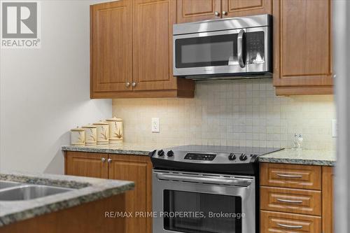 506 - 310 Centrum Boulevard, Ottawa, ON - Indoor Photo Showing Kitchen