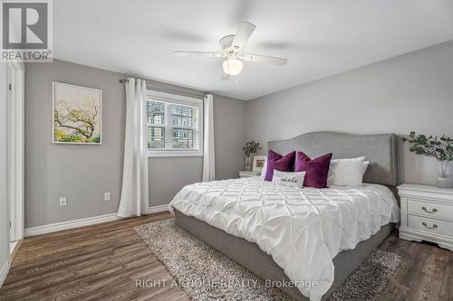 158 Zoo Park Road, Wasaga Beach, ON - Indoor Photo Showing Bedroom