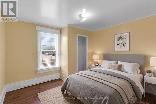 194 Mississaga Street W, Orillia, ON - Indoor Photo Showing Bedroom