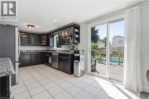 25 Winter Way, Brantford, ON - Indoor Photo Showing Kitchen
