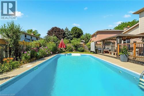 25 Winter Way, Brantford, ON - Outdoor With In Ground Pool With Backyard