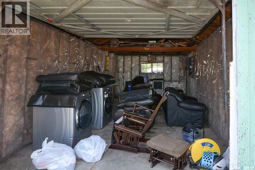 510 Assiniboia Avenue, Southey, SK - Indoor Photo Showing Laundry Room