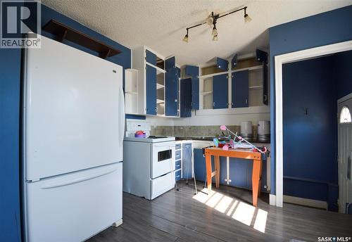 510 Assiniboia Avenue, Southey, SK - Indoor Photo Showing Kitchen