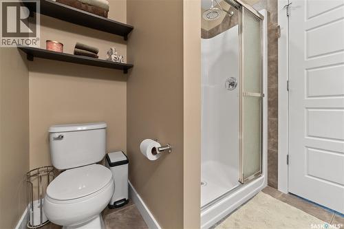 4538 Green Rock Road E, Regina, SK - Indoor Photo Showing Bathroom