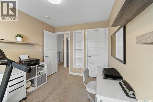 4538 Green Rock Road E, Regina, SK - Indoor