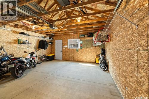 4538 Green Rock Road E, Regina, SK - Indoor Photo Showing Garage