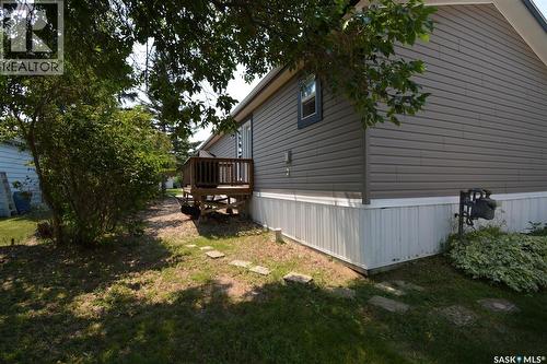 520 Assiniboia Avenue, Southey, SK - Outdoor With Exterior