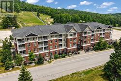 SUITE 206 - 40 HORSESHOE BOULEVARD Oro-Medonte (Horseshoe Valley), ON L4M 4Y8