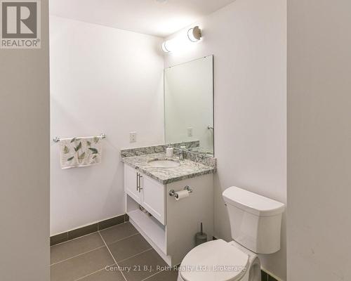 Main 3 piece bathroom - Suite 206 - 40 Horseshoe Boulevard, Oro-Medonte (Horseshoe Valley), ON - Indoor Photo Showing Bathroom