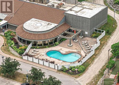 Suite 206 - 40 Horseshoe Boulevard, Oro-Medonte (Horseshoe Valley), ON - Outdoor With In Ground Pool
