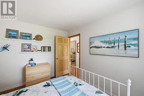 63 Little Silver Lake Way, Trent Lakes, ON - Indoor Photo Showing Bedroom