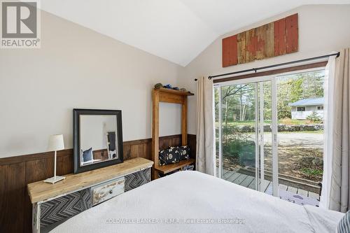 63 Little Silver Lake Way, Trent Lakes, ON - Indoor Photo Showing Bedroom