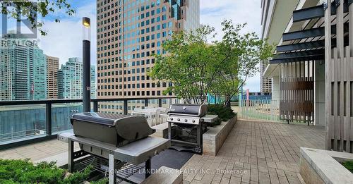 4908 - 100 Harbour Street, Toronto, ON - Outdoor