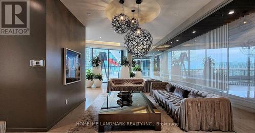 4908 - 100 Harbour Street, Toronto, ON - Indoor