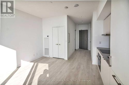 4908 - 100 Harbour Street, Toronto, ON - Indoor