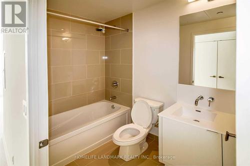 4908 - 100 Harbour Street, Toronto, ON - Indoor Photo Showing Bathroom