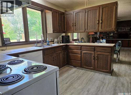 Smandych Acreage, Cote Rm No. 271, SK - Indoor Photo Showing Kitchen With Double Sink