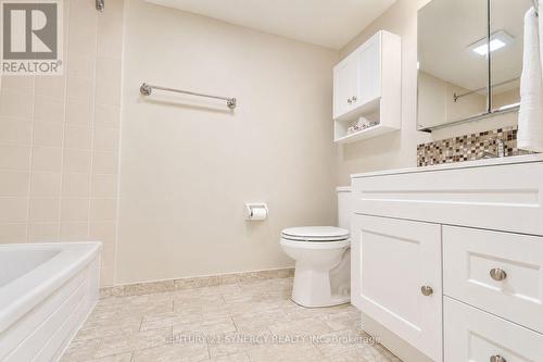 Bathroom - 230 - 1025 Grenon Avenue, Ottawa, ON - Indoor Photo Showing Bathroom