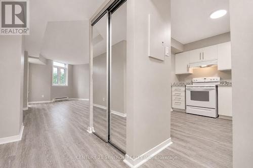 Entrance - 230 - 1025 Grenon Avenue, Ottawa, ON - Indoor Photo Showing Kitchen
