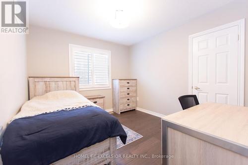 2425 Quetico Crescent, Oakville, ON - Indoor Photo Showing Bedroom
