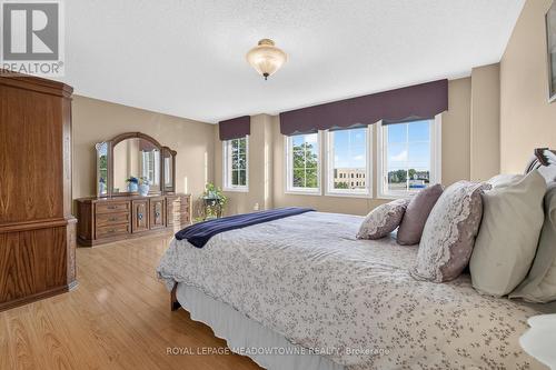 82 Miller Drive, Halton Hills, ON - Indoor Photo Showing Bedroom
