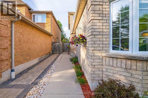82 Miller Drive, Halton Hills, ON - Outdoor