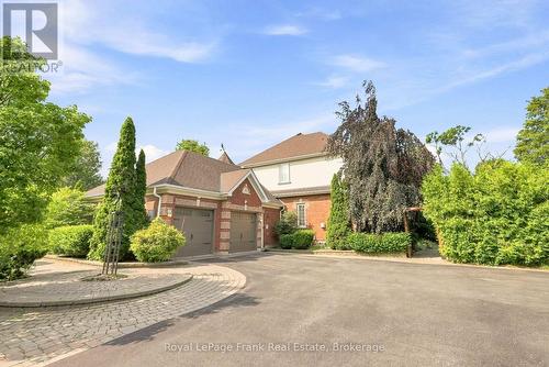 2 Wilson House Drive, Whitby, ON - Outdoor