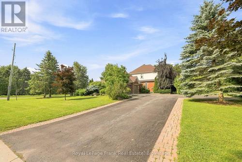 2 Wilson House Drive, Whitby, ON - Outdoor