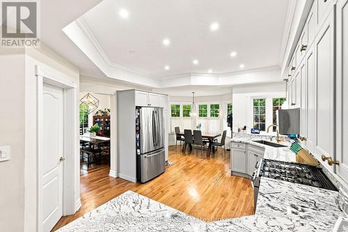 2 Wilson House Drive, Whitby, ON - Indoor Photo Showing Kitchen