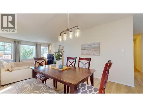 504 30Th Avenue S, Cranbrook, BC - Indoor Photo Showing Dining Room