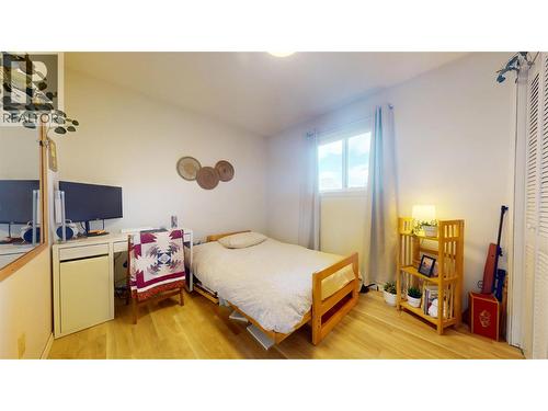 504 30Th Avenue S, Cranbrook, BC - Indoor Photo Showing Bedroom