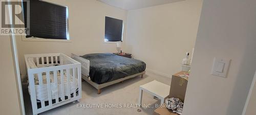 282 Great Falls Boulevard, Hamilton, ON - Indoor Photo Showing Bedroom